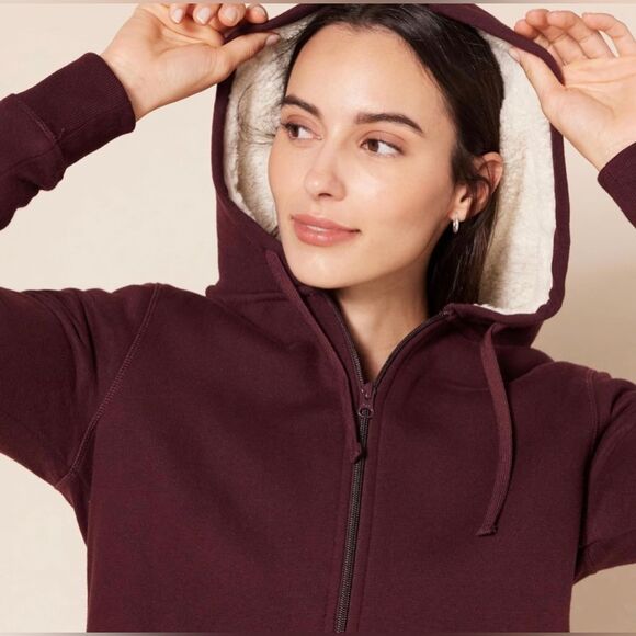 Amazon Essentials Women's Sherpa-Lined Fleece Full-Zip Hooded Jacket - Picture 3 of 7